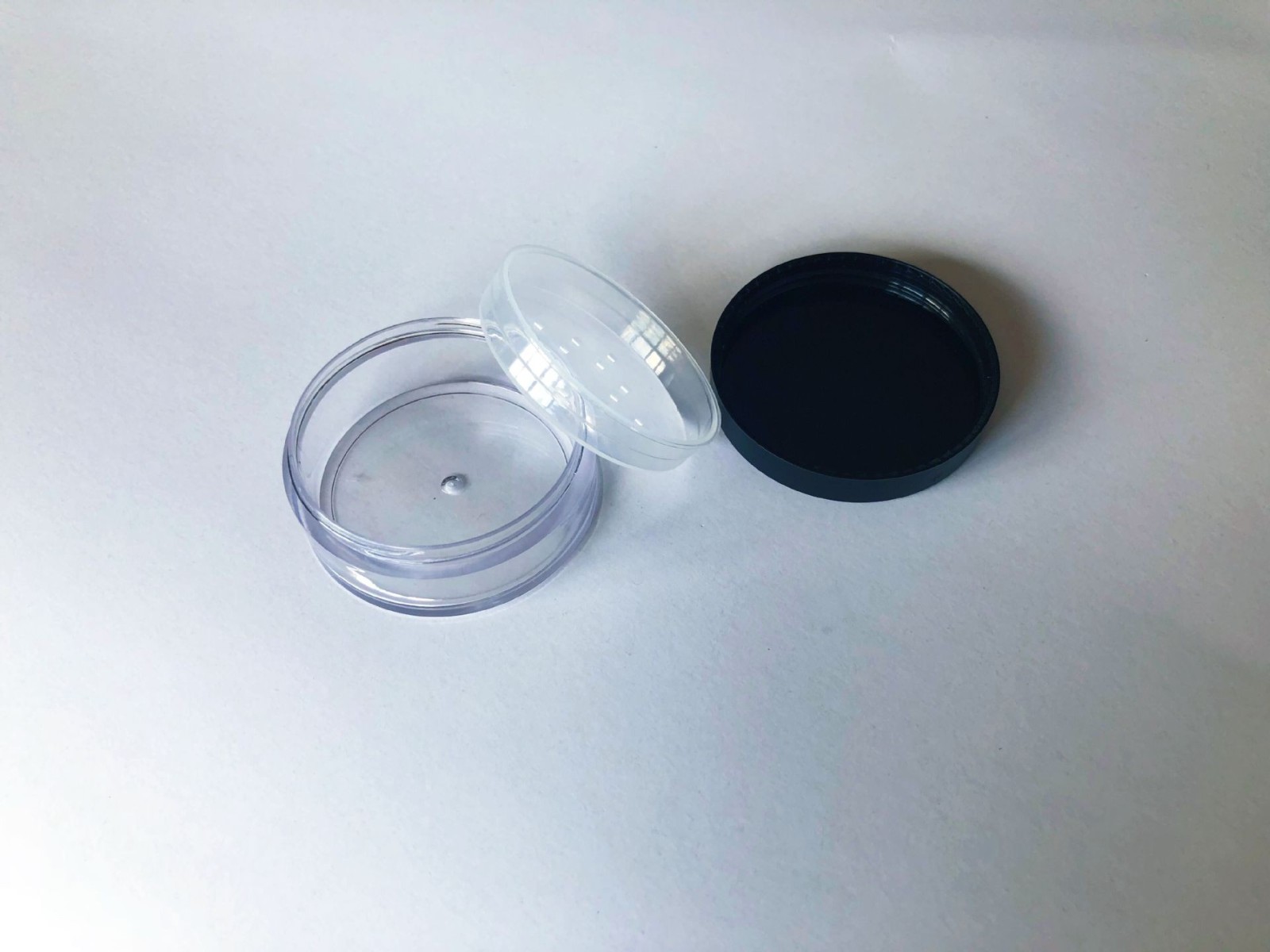 厂家生产供应8g圆形散粉盒 膏霜盒 修容蜜粉分装盒化妆品盒OEM代加工，贴牌加工，ODM定制图3