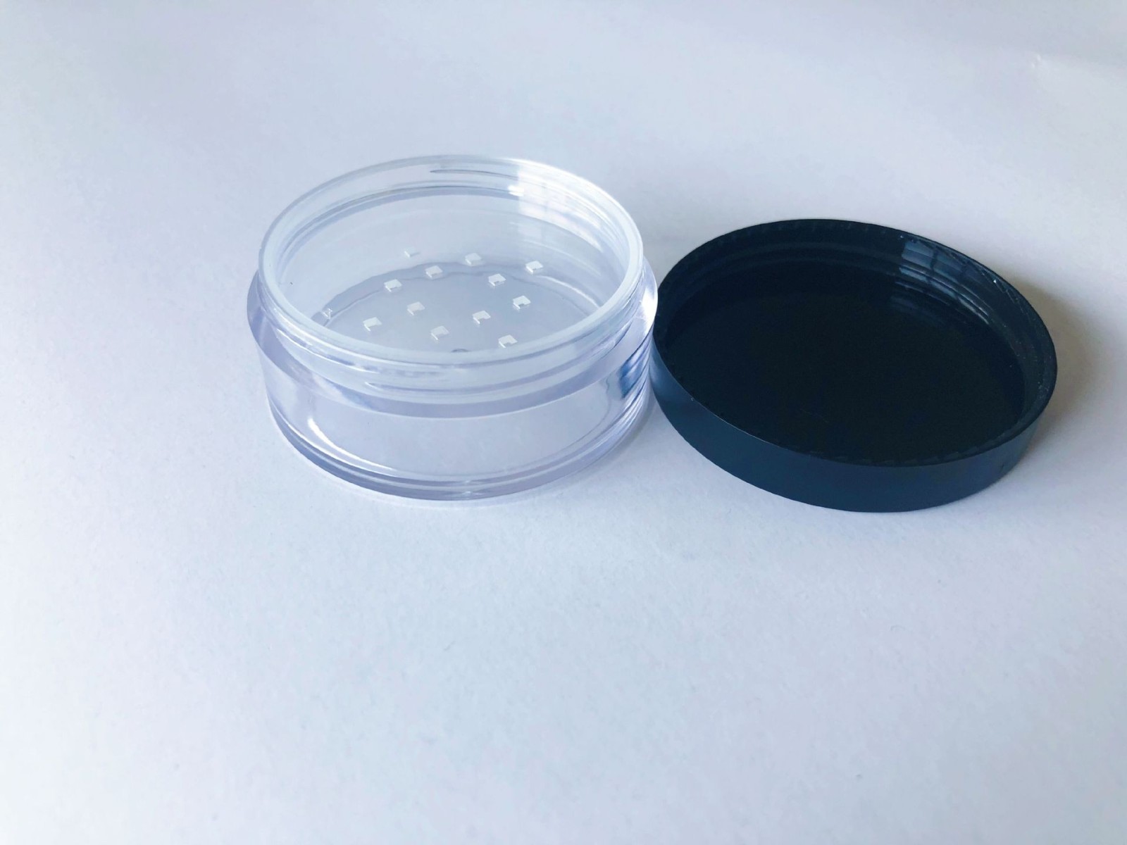厂家生产供应8g圆形散粉盒 膏霜盒 修容蜜粉分装盒化妆品盒OEM代加工，贴牌加工，ODM定制图2