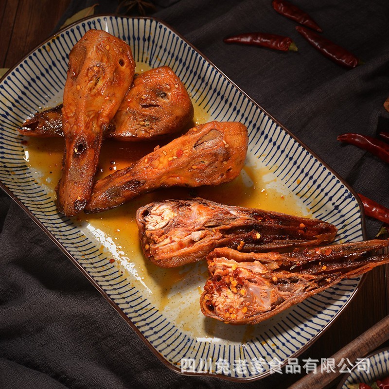 麻辣鸭脑壳 厂家特色冷吃休闲熟食麻辣鸭头,OEM代加工，贴牌加工，ODM定制图2
