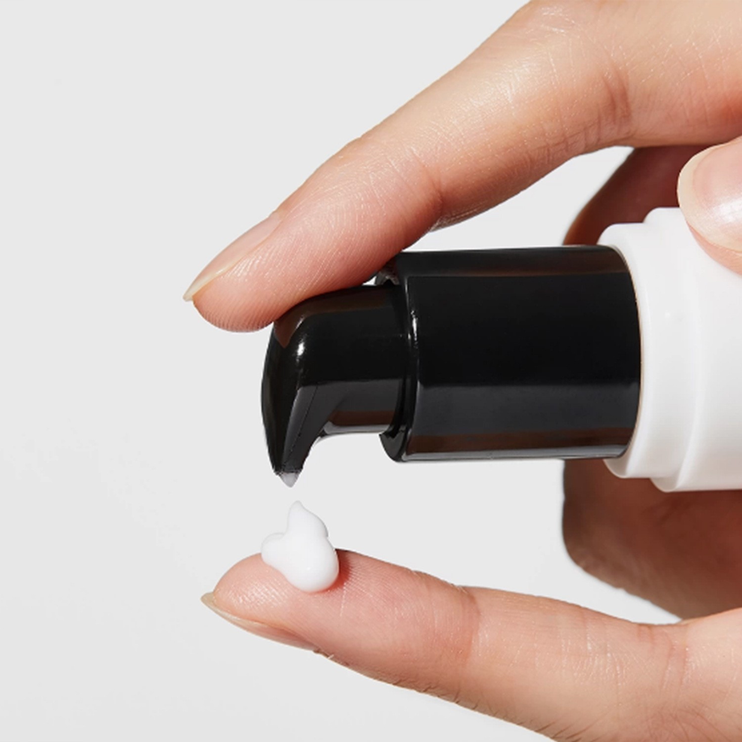 跨境爆款蜗牛肽眼霜淡化黑眼圈弹润保湿25ml/对版质量眼纹图2