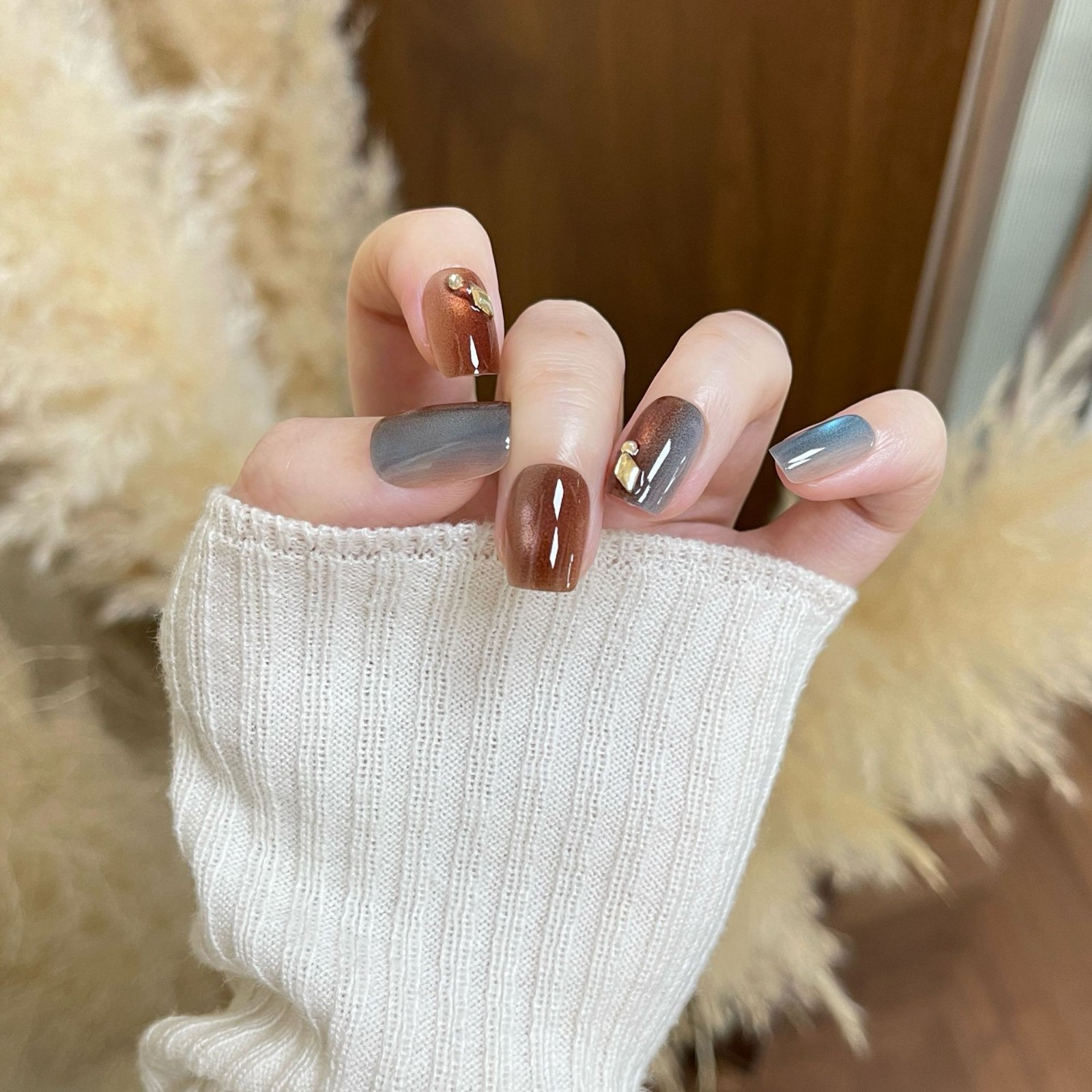 棕蓝碎钻美甲穿戴甲香槟闪钻指甲贴秋冬气质假指甲穿戴甲片预制甲图3