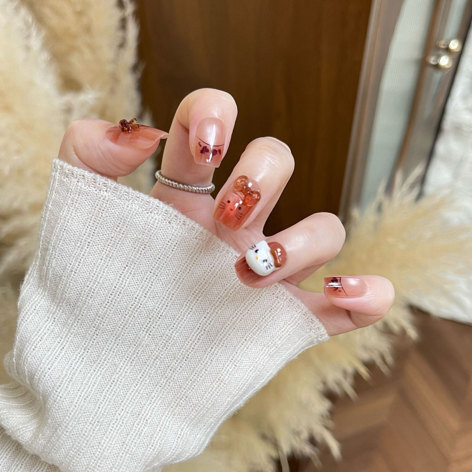 抖音新款美甲卡其kt猫穿戴甲可爱假指甲成品甲片预制图4