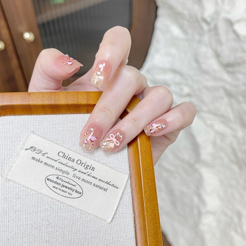 抖音新款美甲爱心豹纹可爱猫眼穿戴甲可爱假指甲成品甲片预制图2