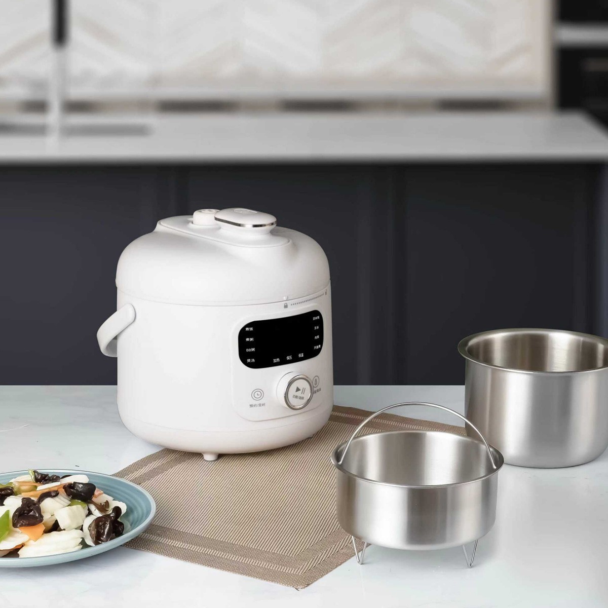 跨境110V多功能电压力锅智能1.8L迷你高压锅2-3人快速煮饭电饭煲图3