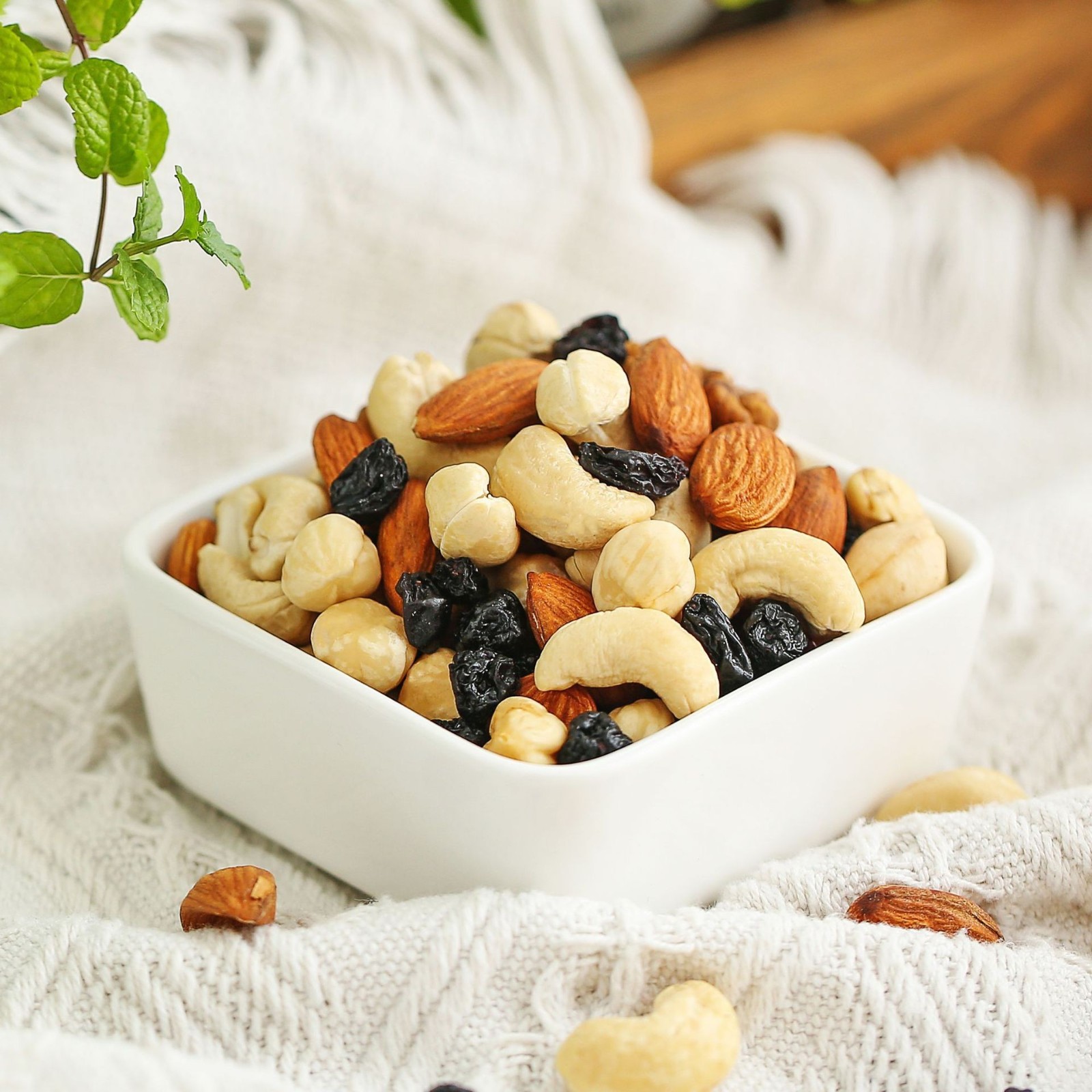 加工定制每日坚果250克500克装九种果仁坚果混合搭配爆款休闲零食图2