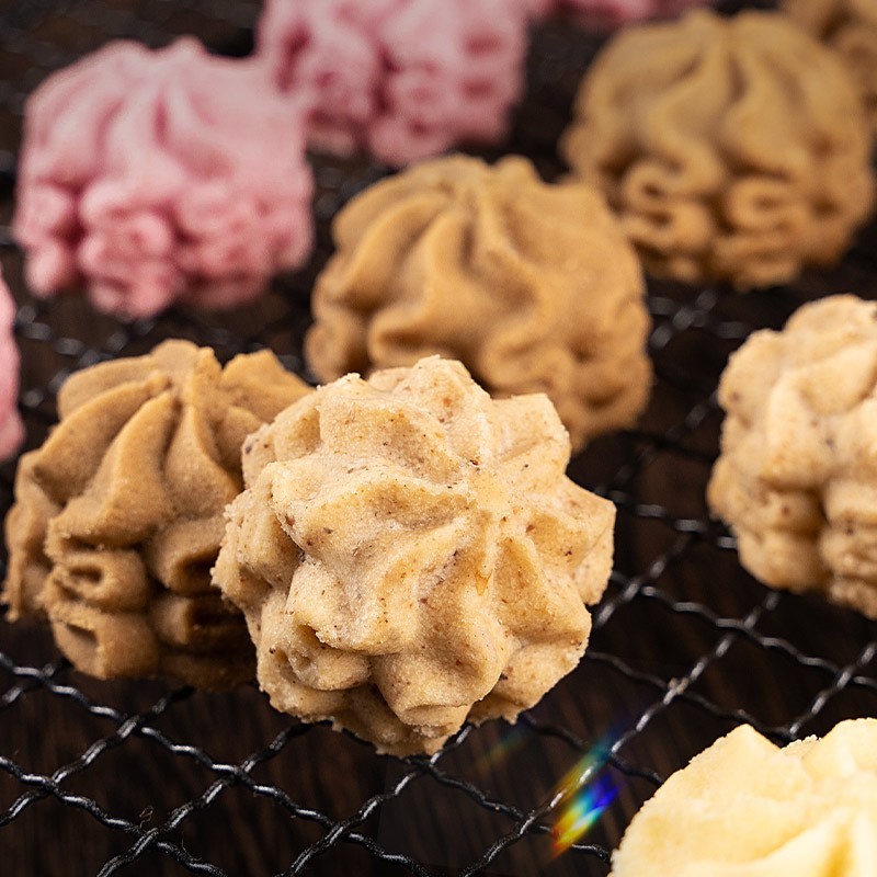【超工定制】散装海盐不甜小花曲奇黄油饼干网红零食贴牌图3