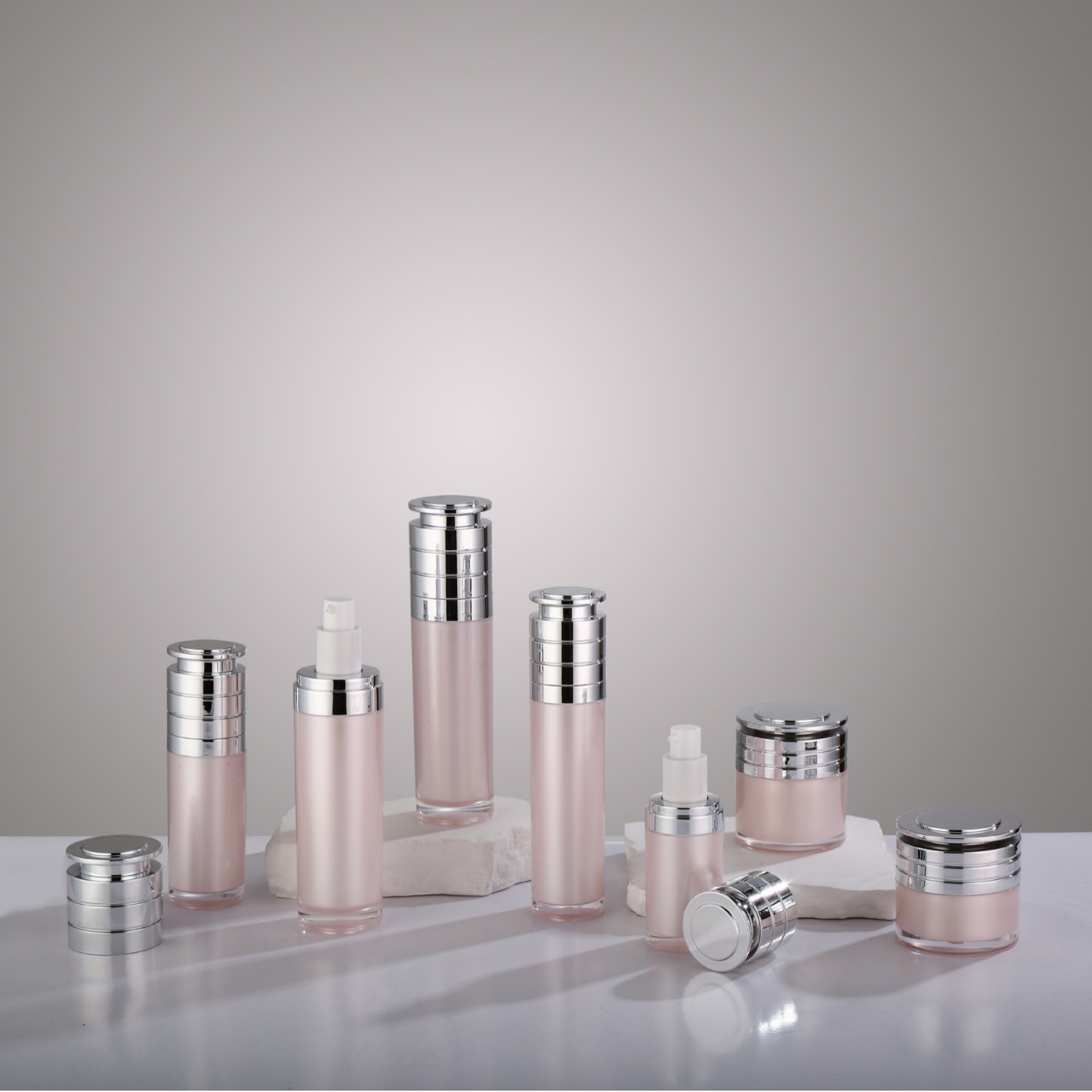 厂家定制亚克力化妆品套装瓶乳液瓶膏霜瓶真空瓶套装护肤品分装瓶图2