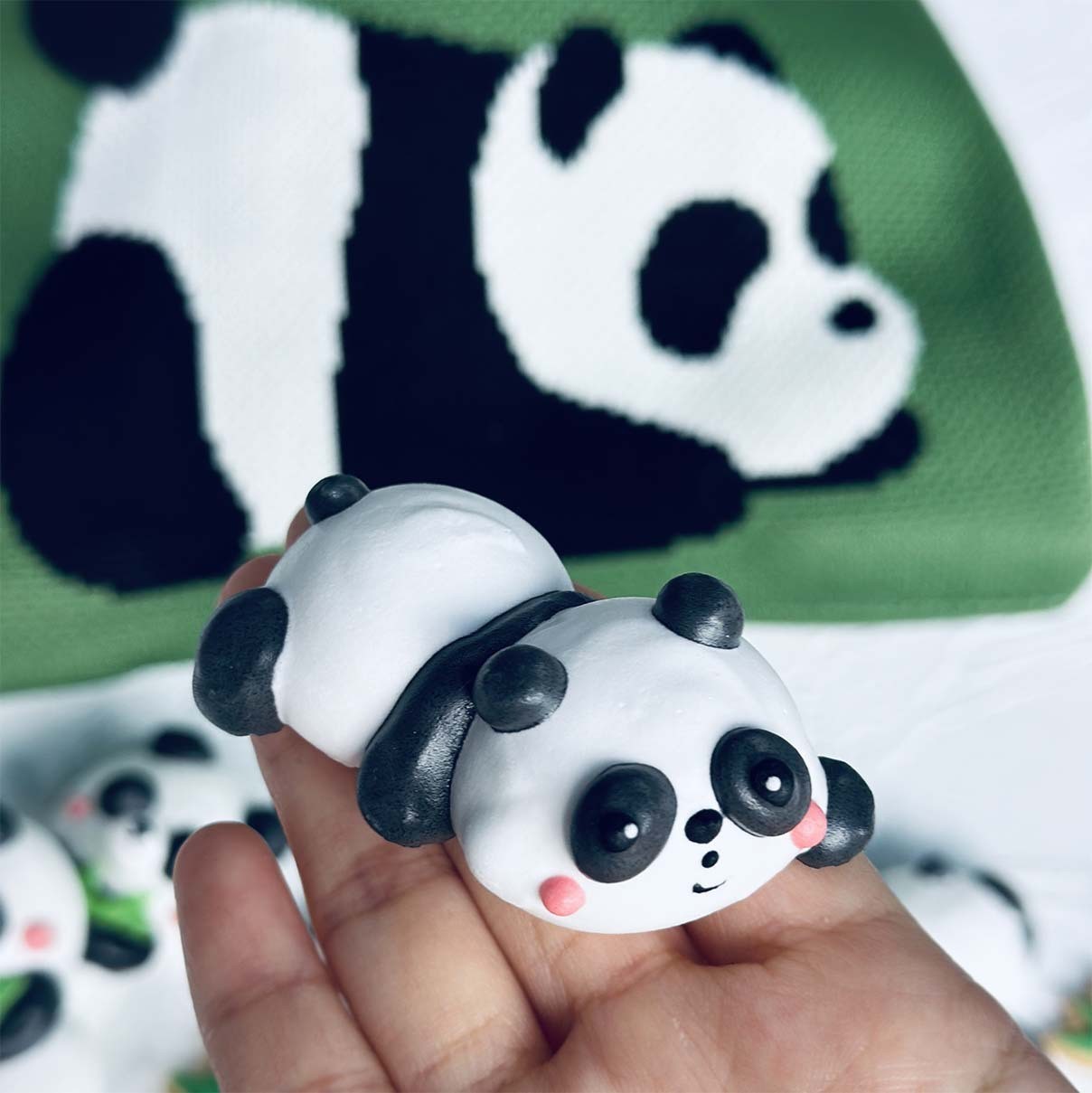 卡通动物蛋白糖定制 来图打样 代加工 熊猫蛋白棒棒糖工厂代工OEM图5