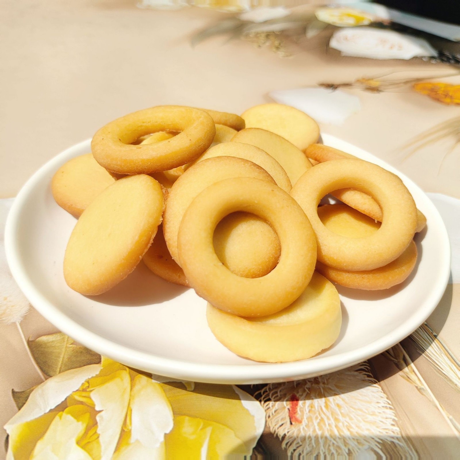 永丽佳坚果披萨圈圈小饼干饼皮牛扎塔雪花酥小饼干烘焙厂家图4