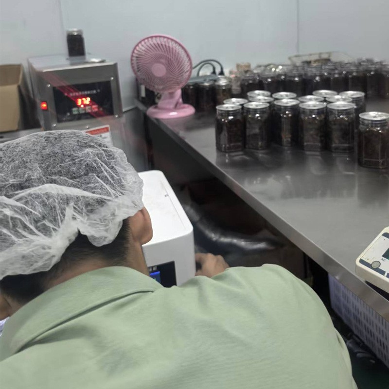 油炸鸡枞菌牛肝菌松茸菌代加工下饭菜蘑菇图3