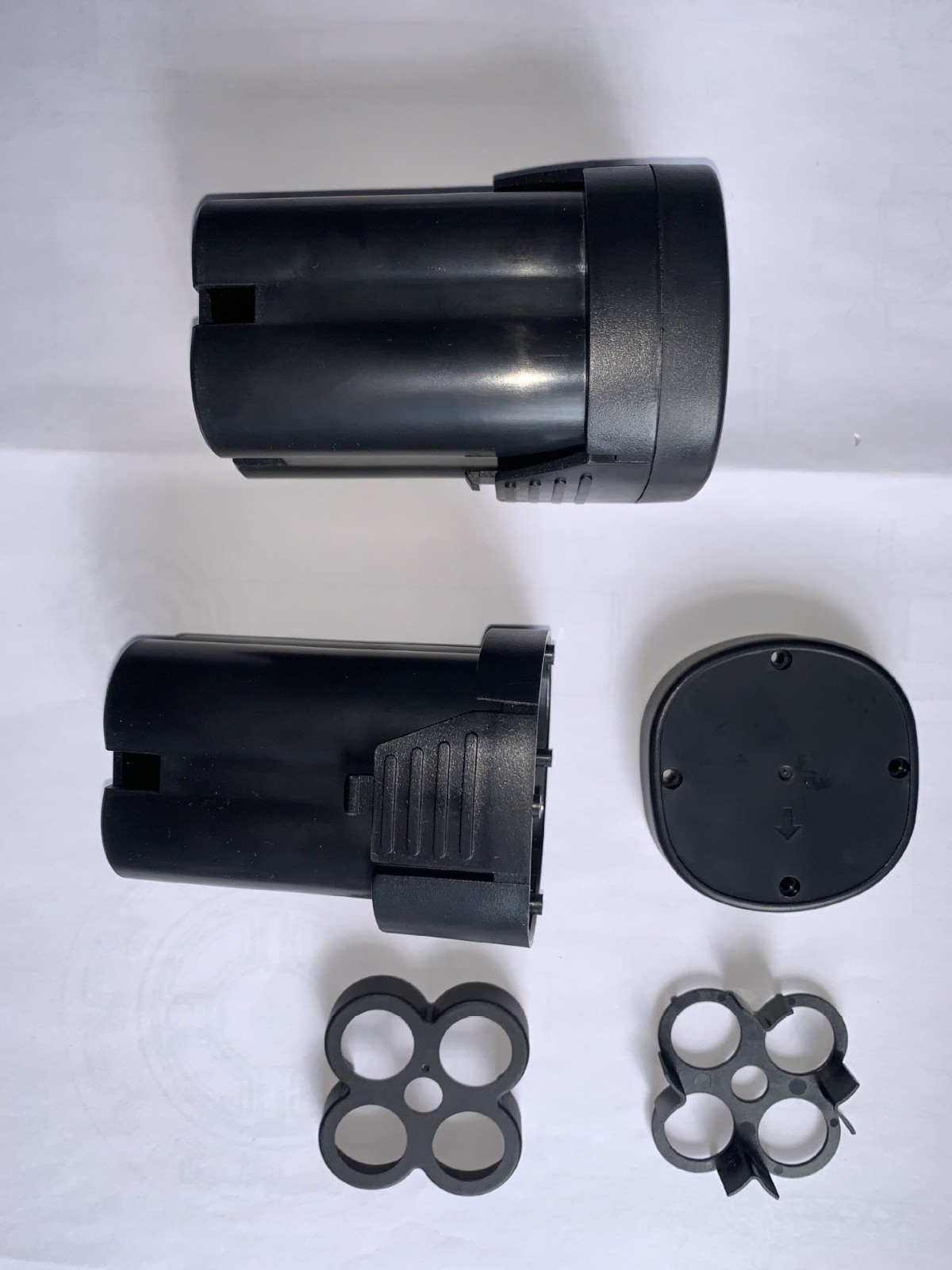 电动工具锂电池18650和21700阻燃塑胶外壳11.1V配件生产图4