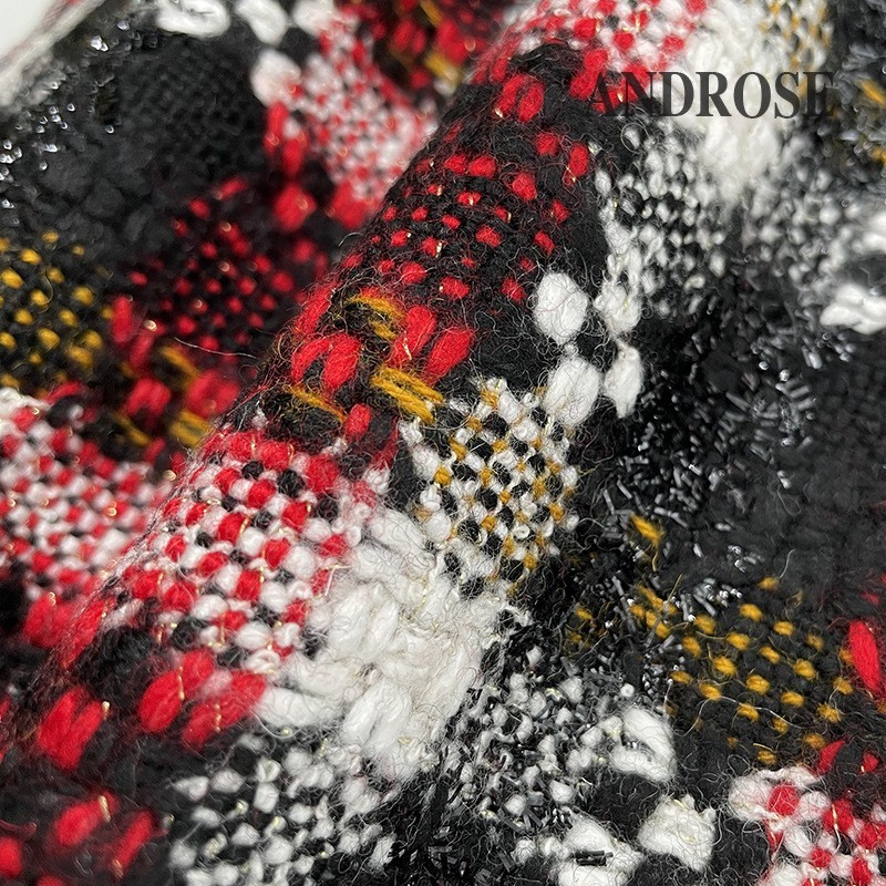 格子粗花呢 黑色亮丝小香风面料 羊毛涤纶丝绒混纺面料图4