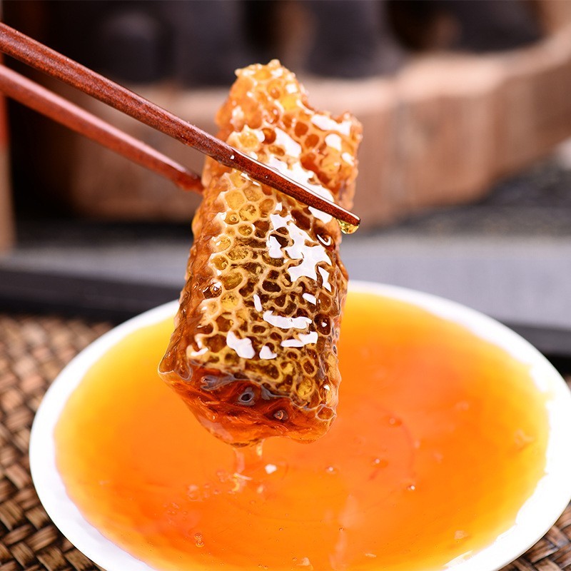 云南蜂蜜源头厂家贴牌野树洞OEM木桶巢蜜 雨林悬崖野蜂巢图2