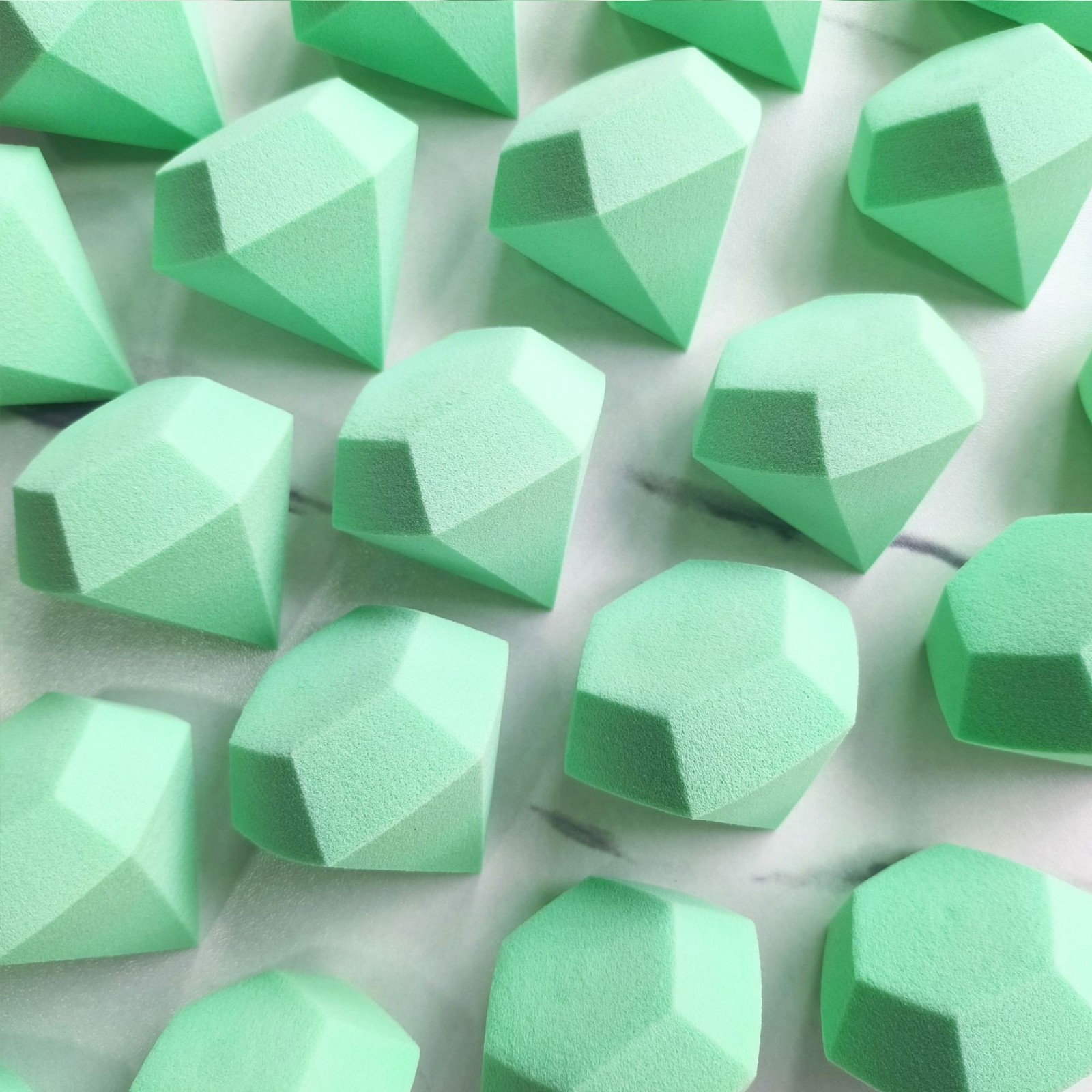 定制款新款钻石粉扑 化妆海绵美妆蛋 干湿两用不易吃粉 工厂图3