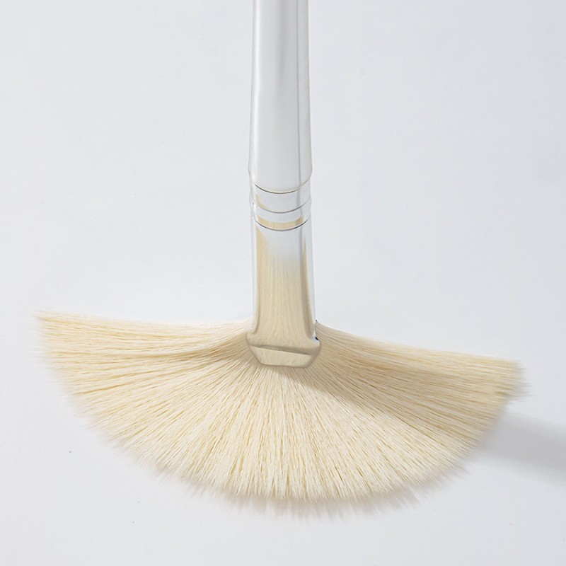 跨境银色单支扇形高光提亮化妆刷波斯毛小号余粉刷果酸精华刷定制图5