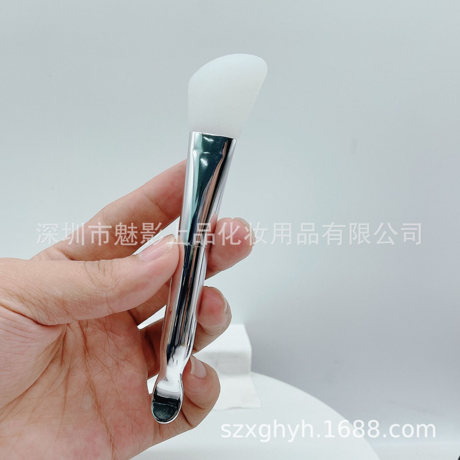 定制面膜刷双头带挖勺软毛硅胶美容院泥膜刷美妆工具硅胶化妆图4