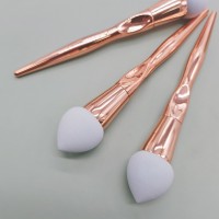 新款海绵粉底刷遮瑕刷子单支软海绵面部化妆美妆工具高颜值美妆蛋