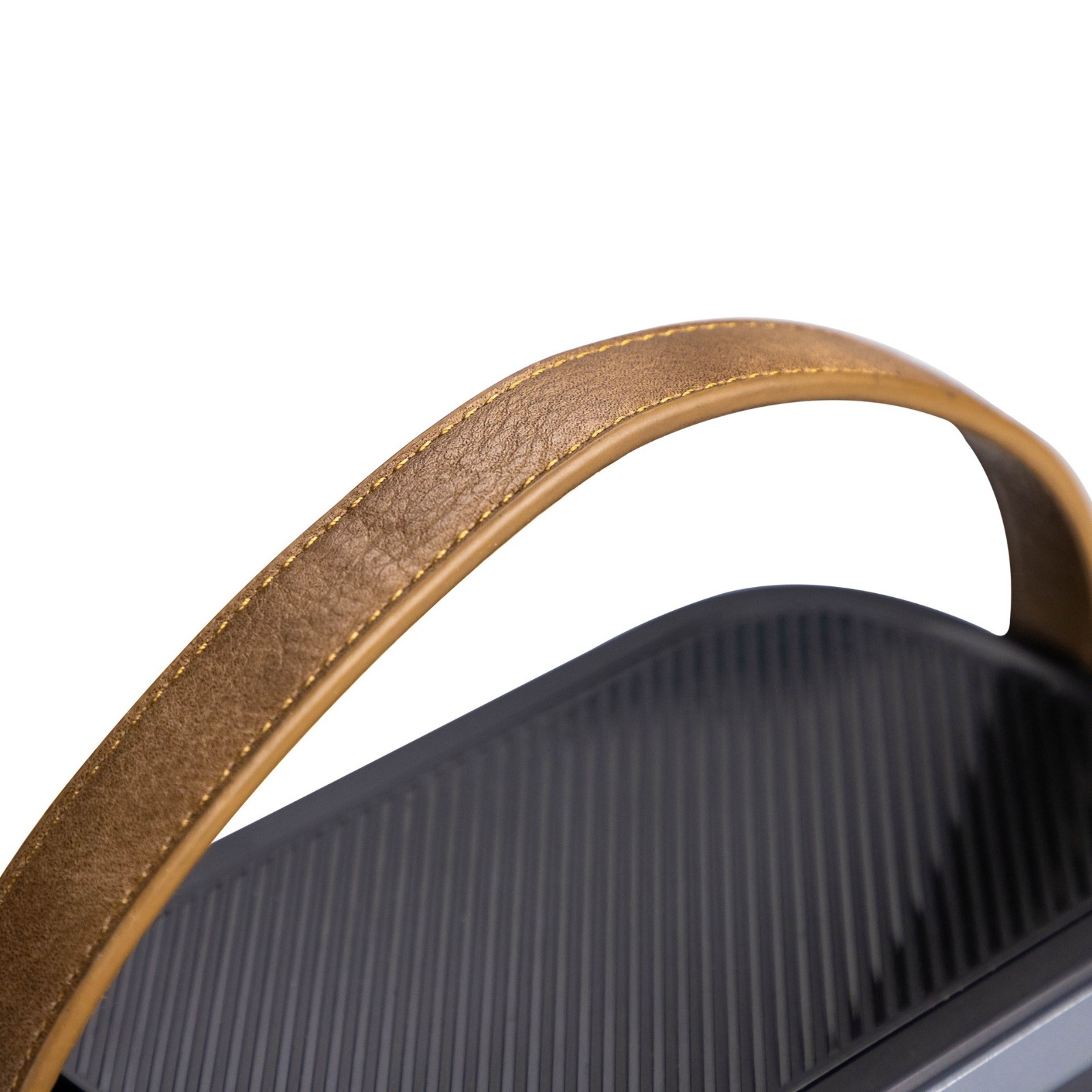 300W户外移动储能电源300W户外电源PD60W双向太阳能应急电源厂家图5