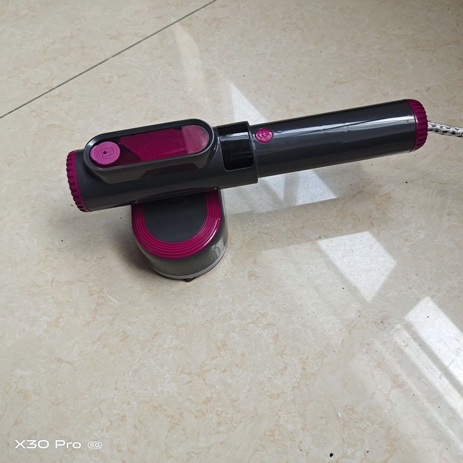 折叠手持挂烫机/便携式/迷你蒸汽刷/杀菌除味防烫图3