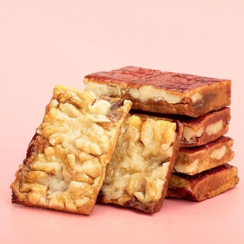 枣仁派散装无核红枣夹去皮核桃仁可贴牌定制新疆派干果图4