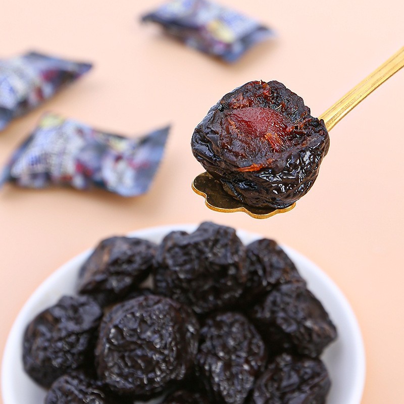 黑酸梅包装小零食李子蜜饯装广式休闲零食蜜饯图4