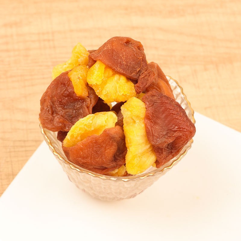 梅有菠萝夹心果干网红零食休闲食品厂家OEM贴牌代加工图2