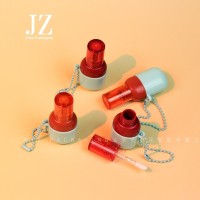 厂家定制 水壶设计带链条唇釉管唇彩管 7ml 塑料空管彩妆包材