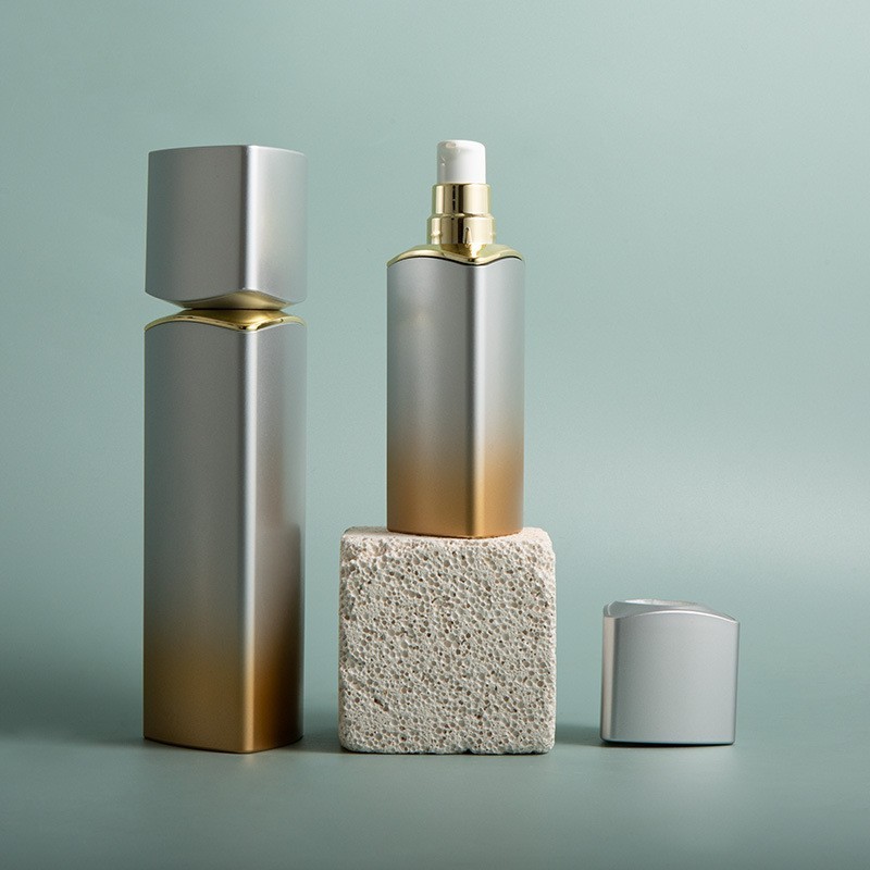 新款OEM定制高端乳液瓶膏霜瓶时尚三角护肤品套装分装瓶PP材质