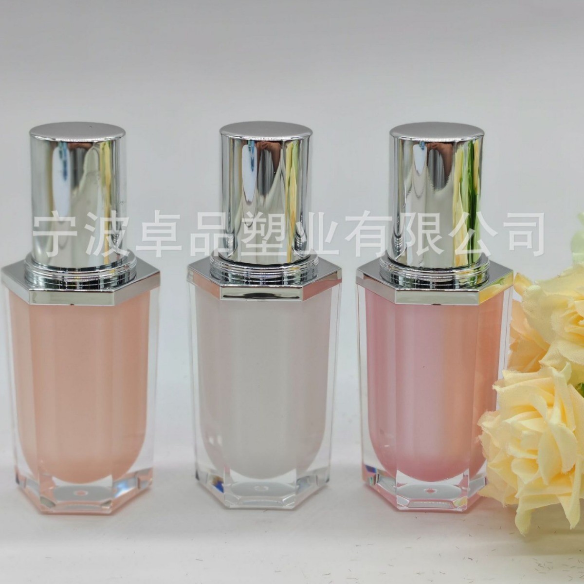 小金瓶分装精华液防嗮霜瓶化妆品包材乳液喷雾瓶图4