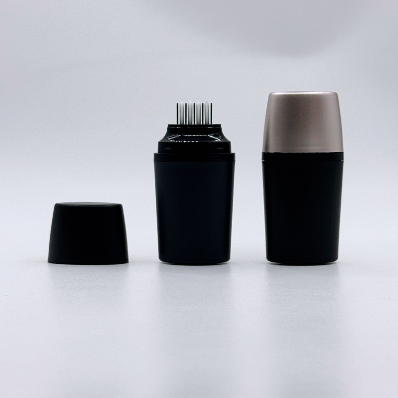 新款10ml补色美发棒带齿梳染发塑料空壳遮盖白发染膏棒不漏液包材