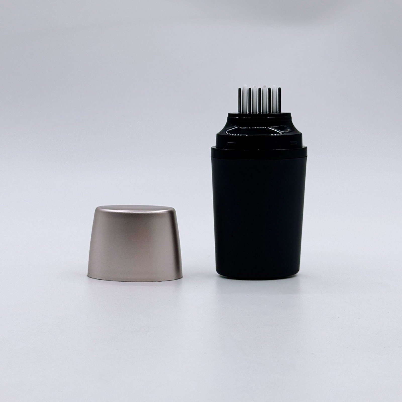 新款10ml补色美发棒带齿梳染发塑料空壳遮盖白发染膏棒不漏液包材图2