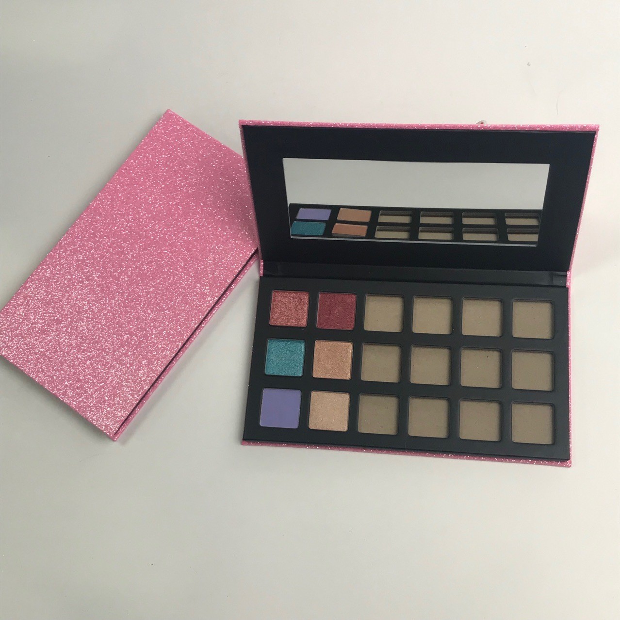 眼影包材化妆品包装盒子金葱18色化妆品眼影盒DIY磁铁彩妆盒图4