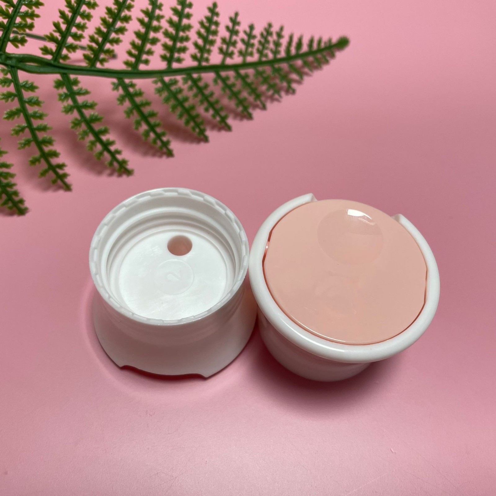 32牙双色蘑菇型皇冠大头千秋盖按压盖 洗发水塑料瓶盖图4