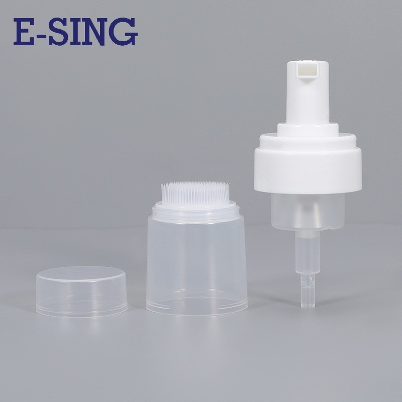 厂家新款毛刷泡沫泵 羽绒服小白鞋清洗泵头 白色泡沫泵带刷头图3