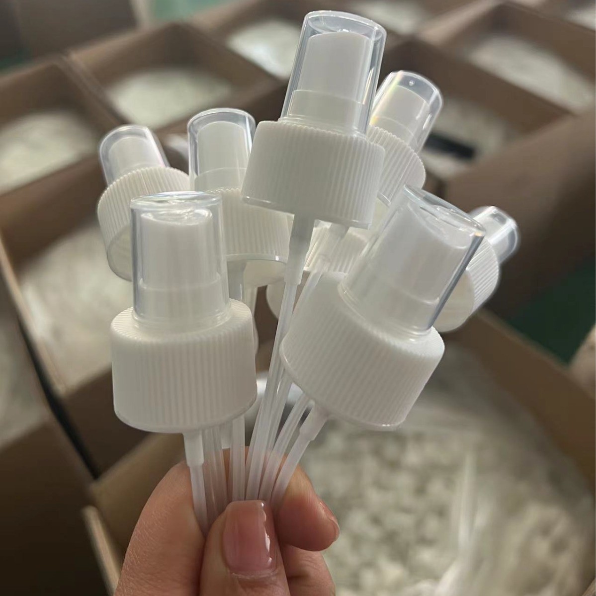 18/410 20/410各种款式的香水喷头图3