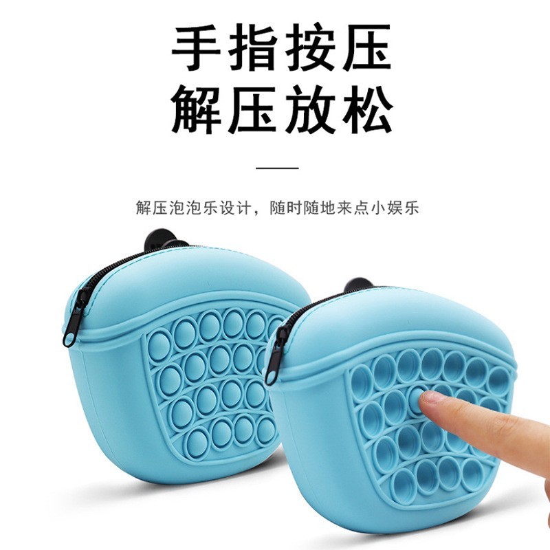 硅胶狗粮包定制户外猫狗零食包便携狗粮袋训练包安全材质宠物腰包图5