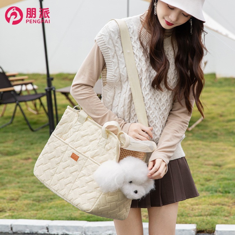 定制猫包狗狗便携手提包外出大容量透气宠物包冬季单肩外出斜跨包图4