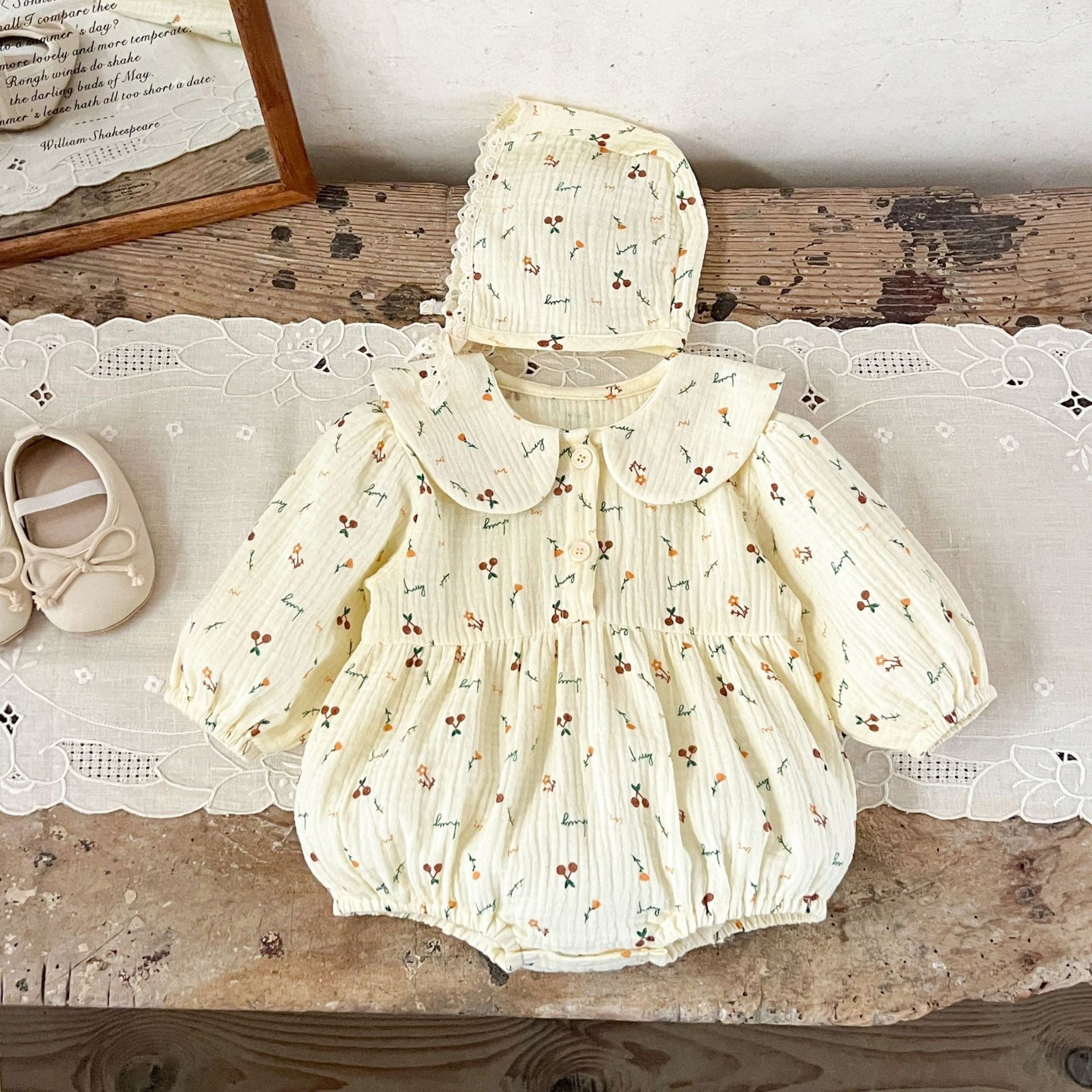 ins女童宝宝娃娃领印花连帽哈衣婴幼童春秋季纯棉柔软花边连体衣图2