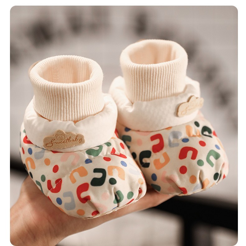 婴儿棉鞋冬季软底宝宝鞋袜保暖新生儿鞋子防掉0-1岁12月加厚加绒