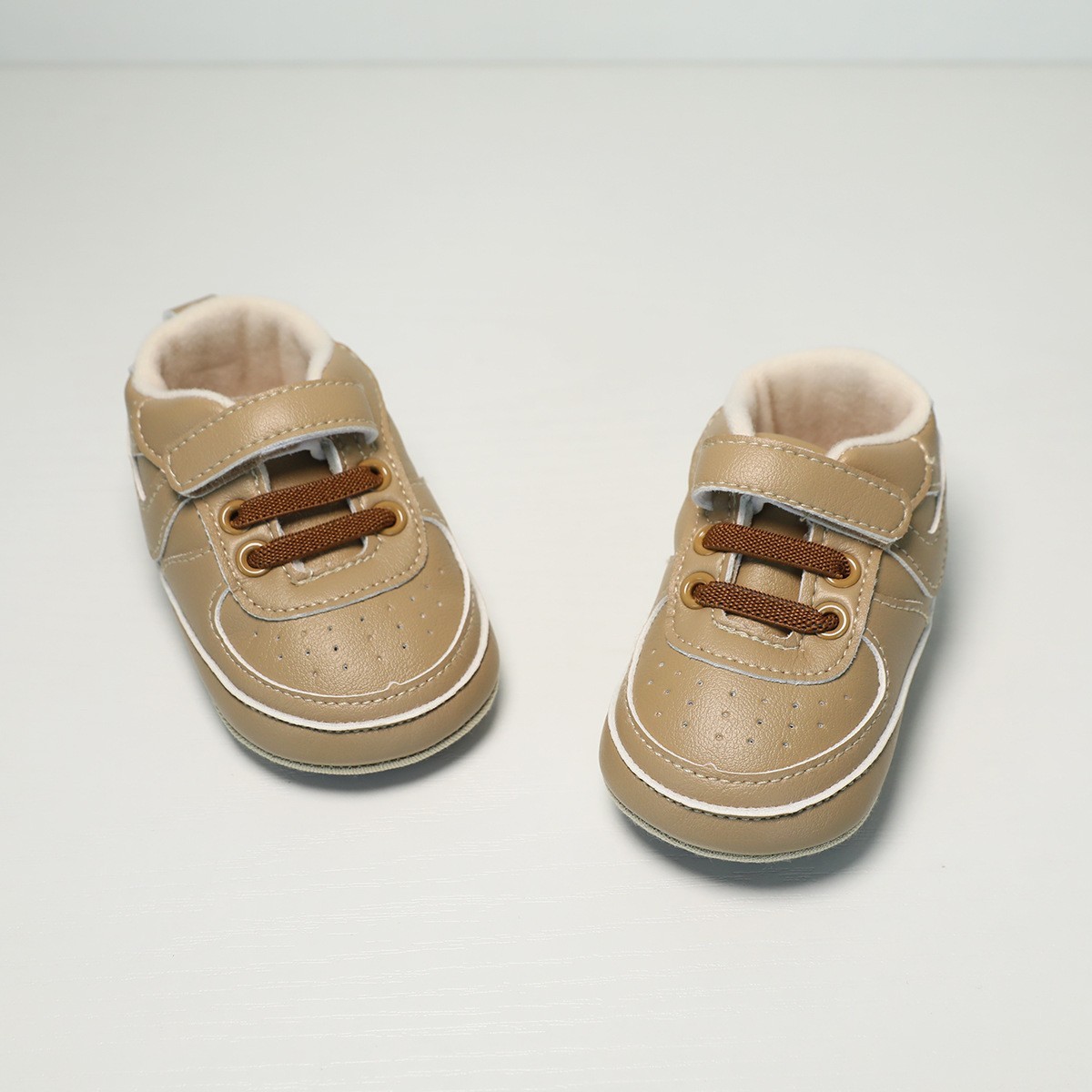 春秋款1岁宝宝软底防滑运动小白鞋男女宝魔术贴学步婴儿鞋图4