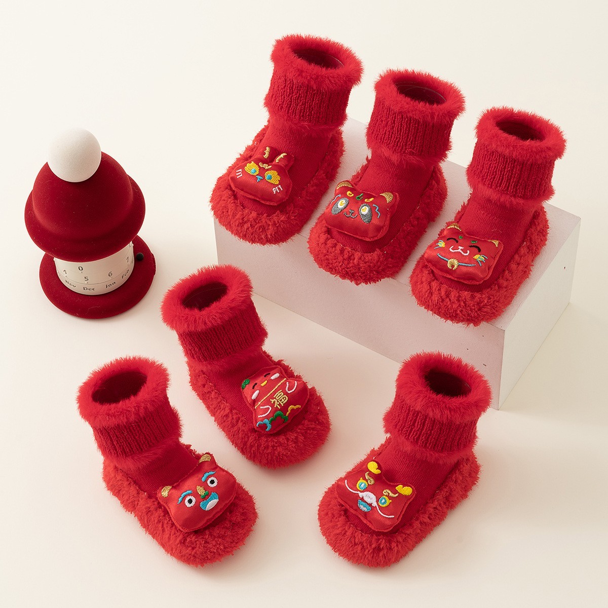 婴儿袜子秋冬加厚防滑袜宝宝学步地板袜婴幼儿保暖满月大红新年袜图4