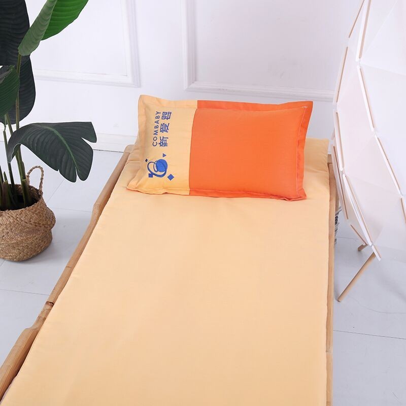 厂家定制幼儿园被子三件套 简约儿童棉被六件套 可印LOGO图4