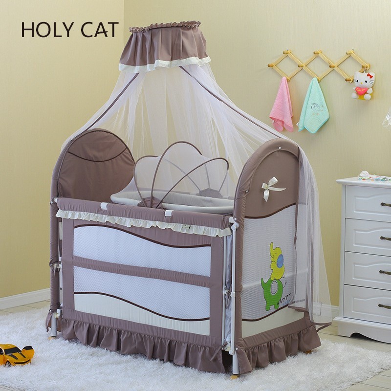 宝宝婴儿床 新生宝贝可加长配摇篮脚轮游戏床可调节带蚊帐