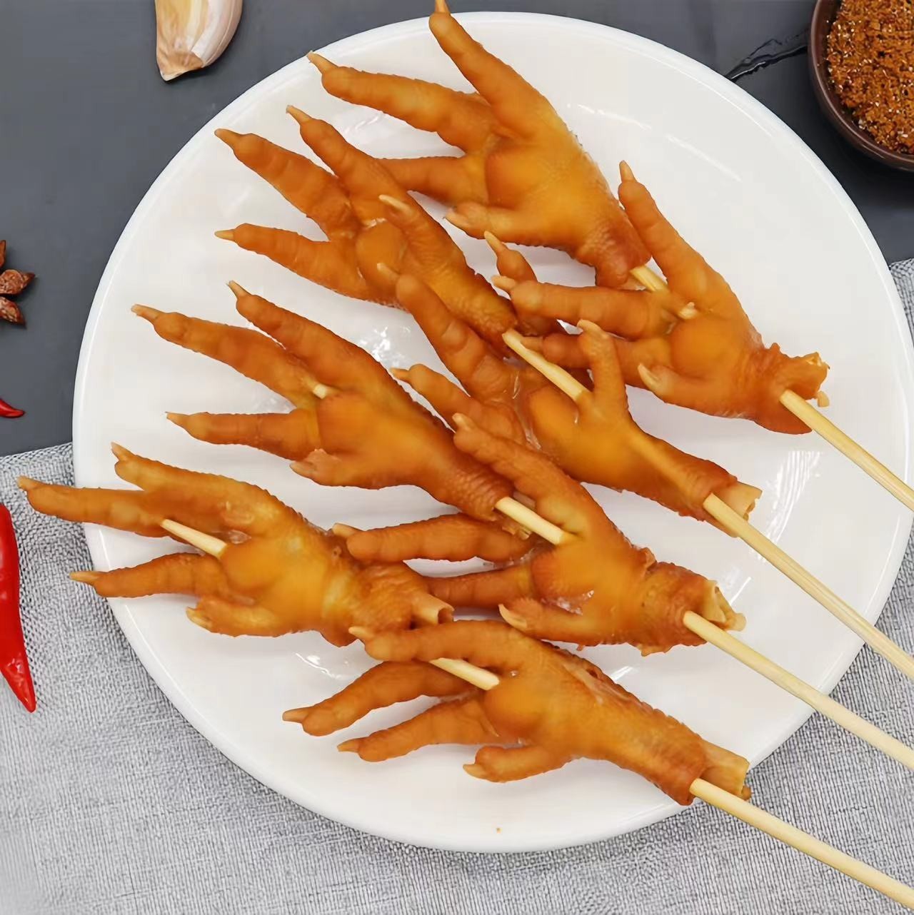 卤烤凤爪串冷冻半成品已腌制调理大鸡爪卤味鸡爪烧烤食材10串商用图3