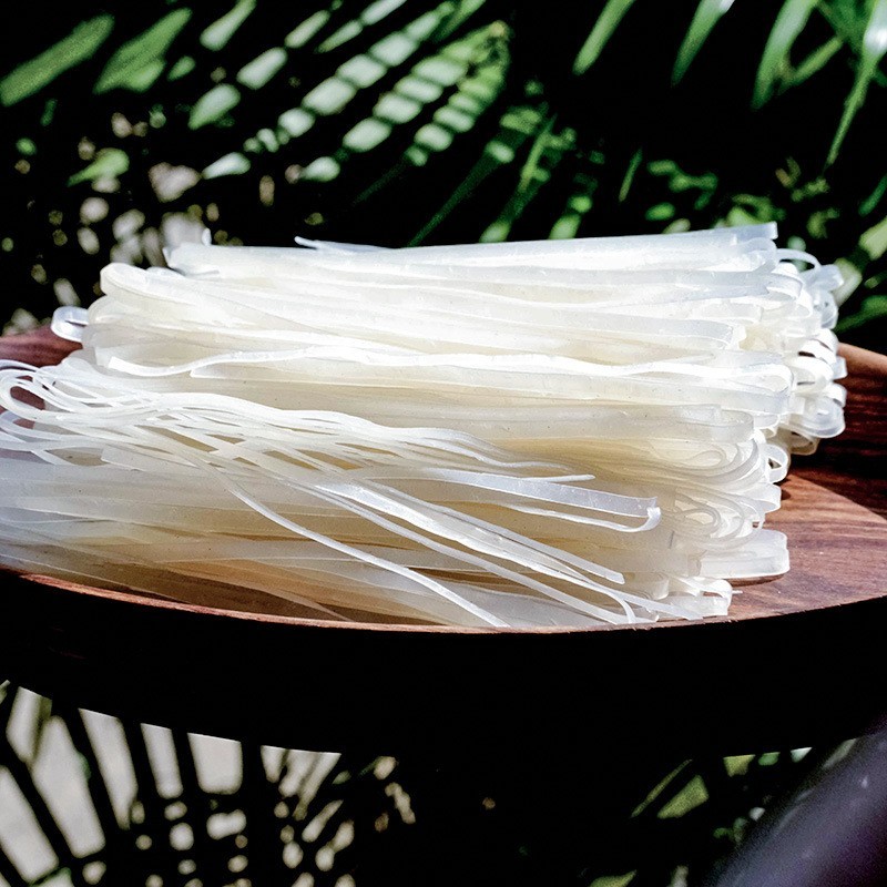 石磨蒸粉桂平特产威颜小河粉500g/包 手工刀切中宽米粉图4