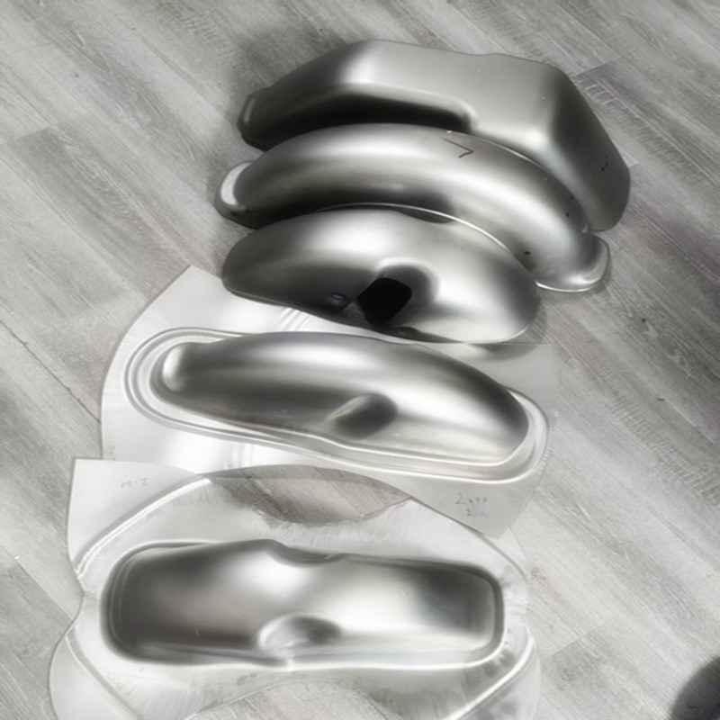 挡泥板拉伸模具、新国标电瓶车模具加工 定冲压件拉伸摩托车冲压图2