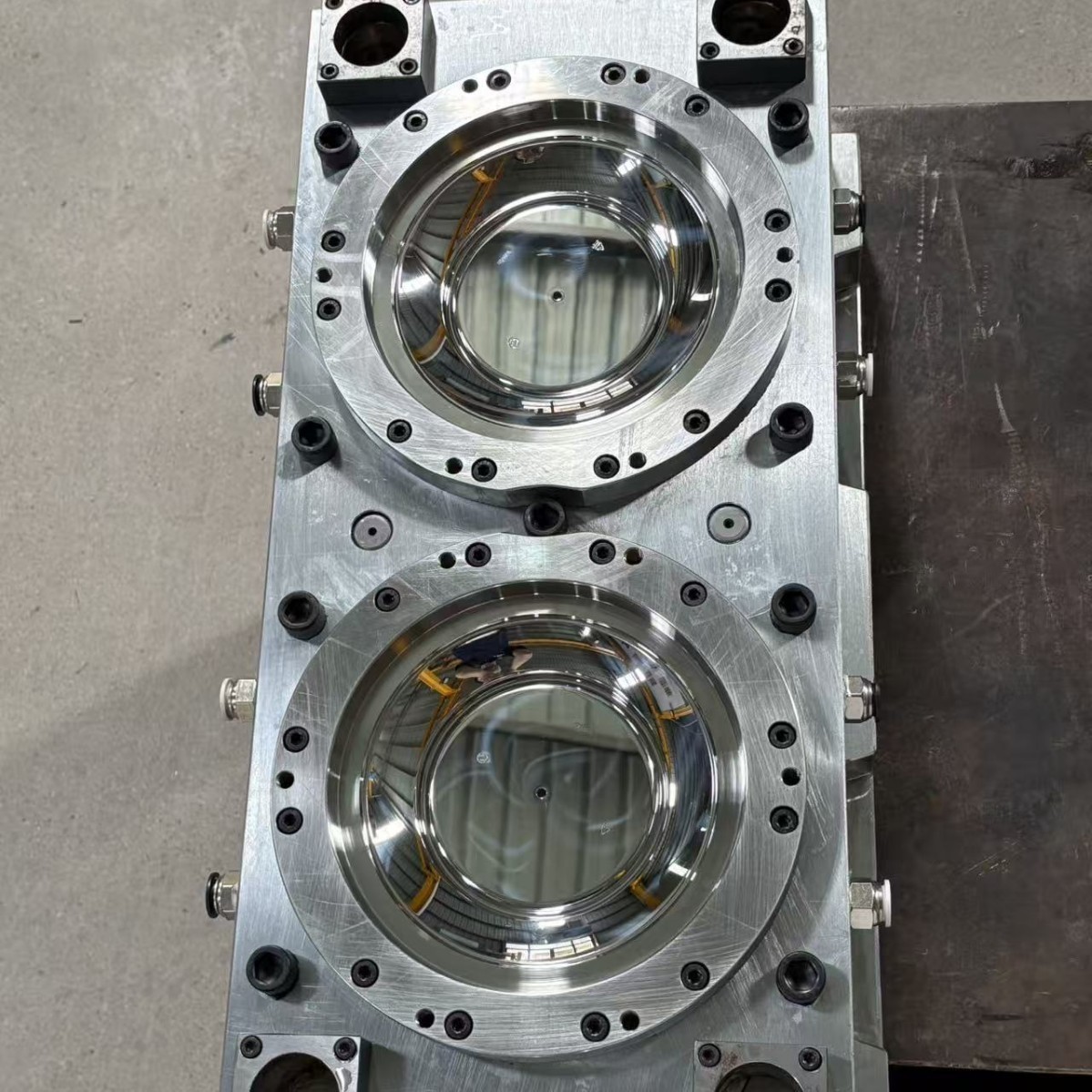 光洁耐高温汤碗面碗注塑模具瓶胚模具 脱模快产销高 适用超市餐饮图3