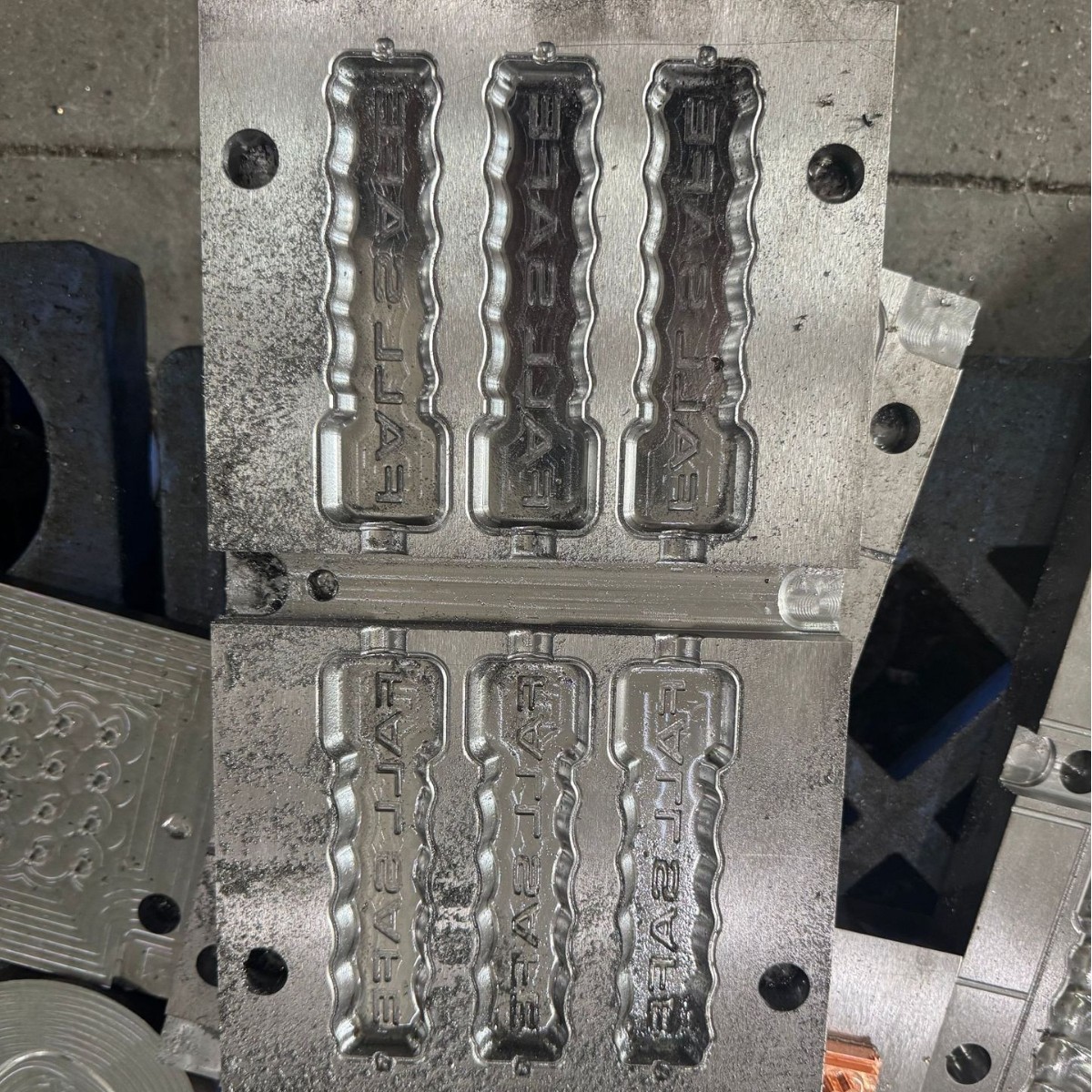 专业加工硅橡胶模具定制P20精密硅胶成型模垫片胶套模具开发设计图4