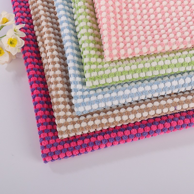 波萝格面料 全涤小馒头布料 帽子抱枕宠物毛绒用品面料图4