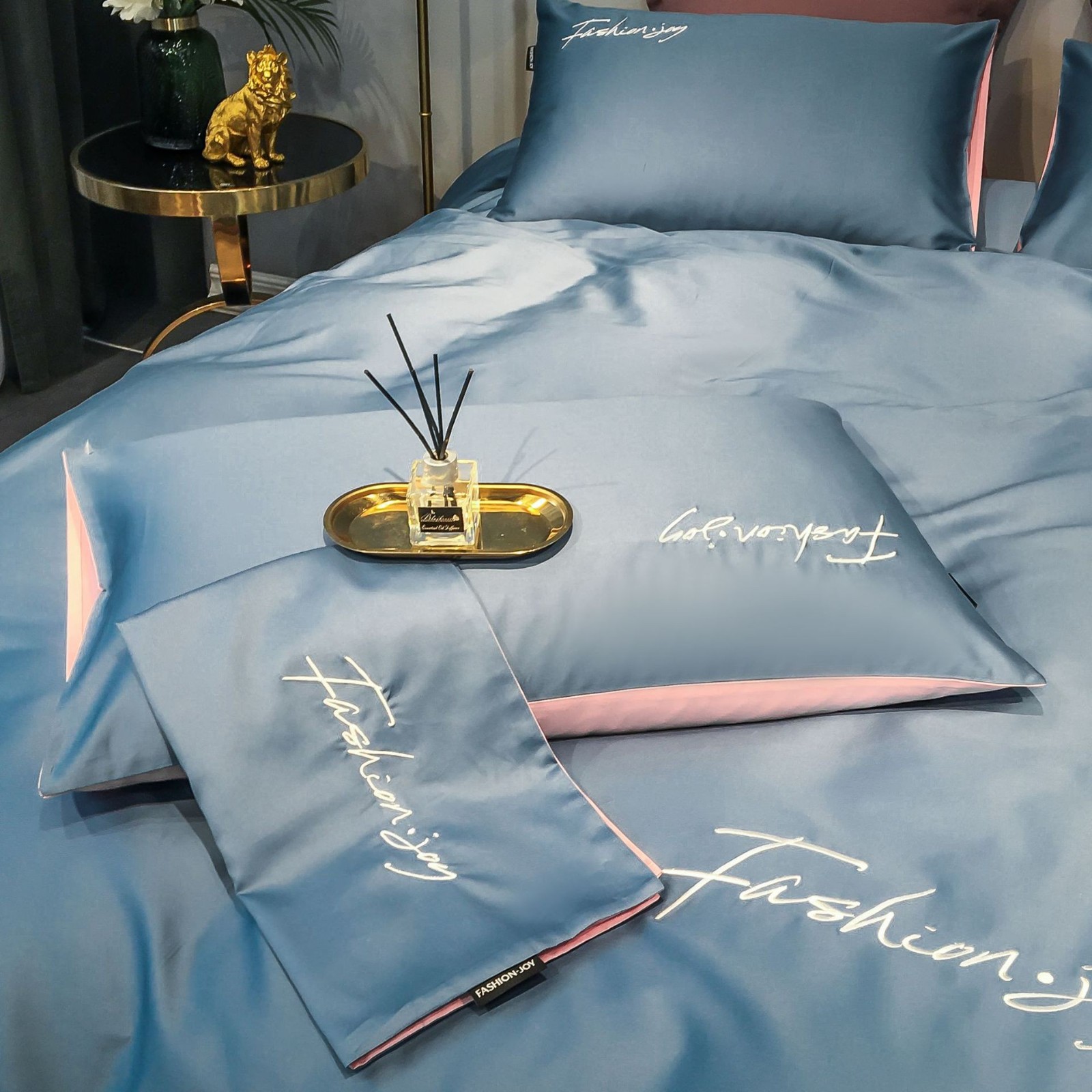 简约纯色60贡缎长绒棉绣花四件套撞色全棉北欧床上用品图3